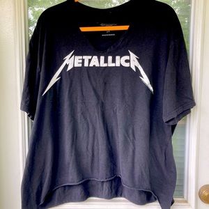 2X woman’s Metallica band t-shirt